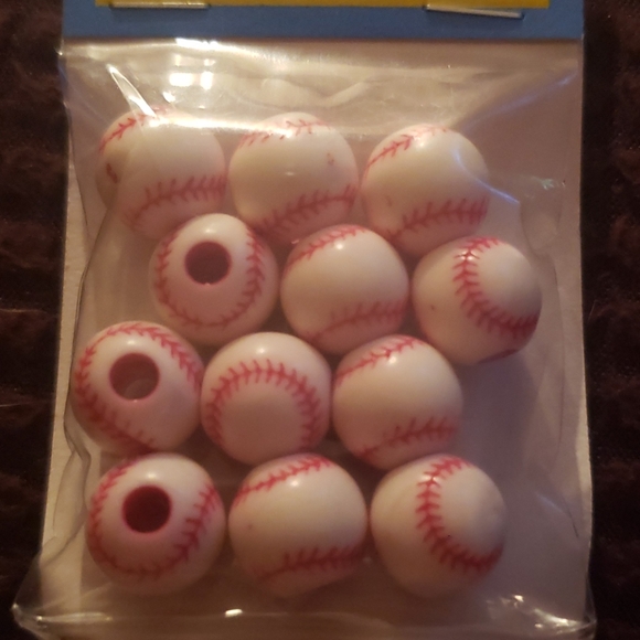 Team Sports Beads 12mm Baseball 12/Pkg - Picture 3 of 4